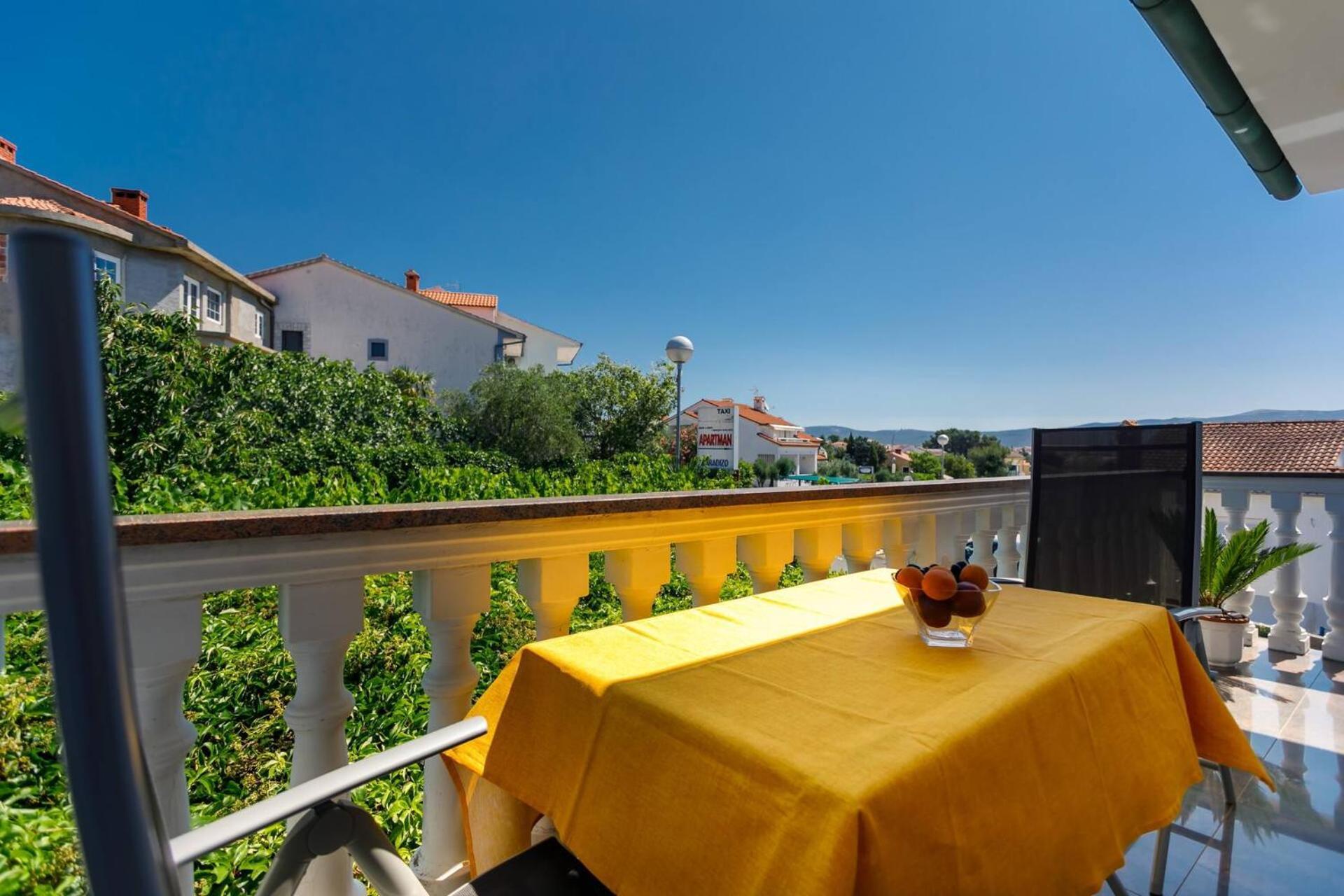 Apartments Paradiso Кърк Екстериор снимка