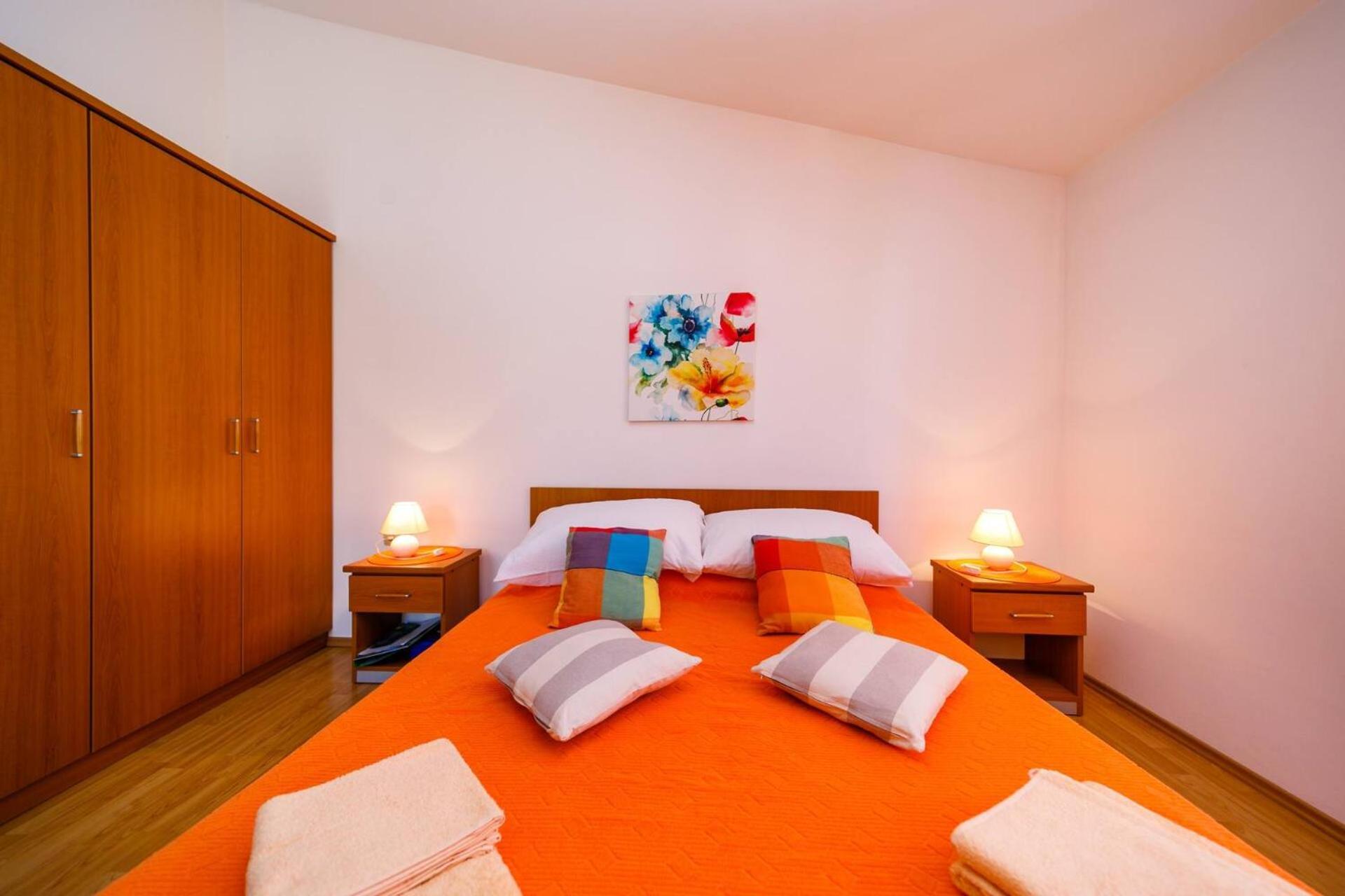 Apartments Paradiso Кърк Екстериор снимка