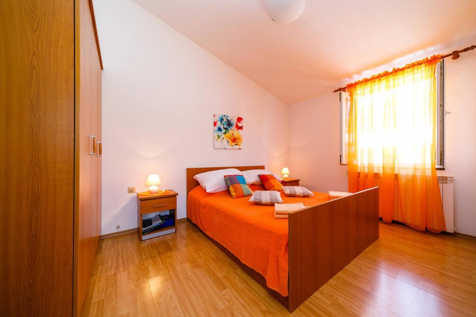 Apartments Paradiso Кърк Екстериор снимка