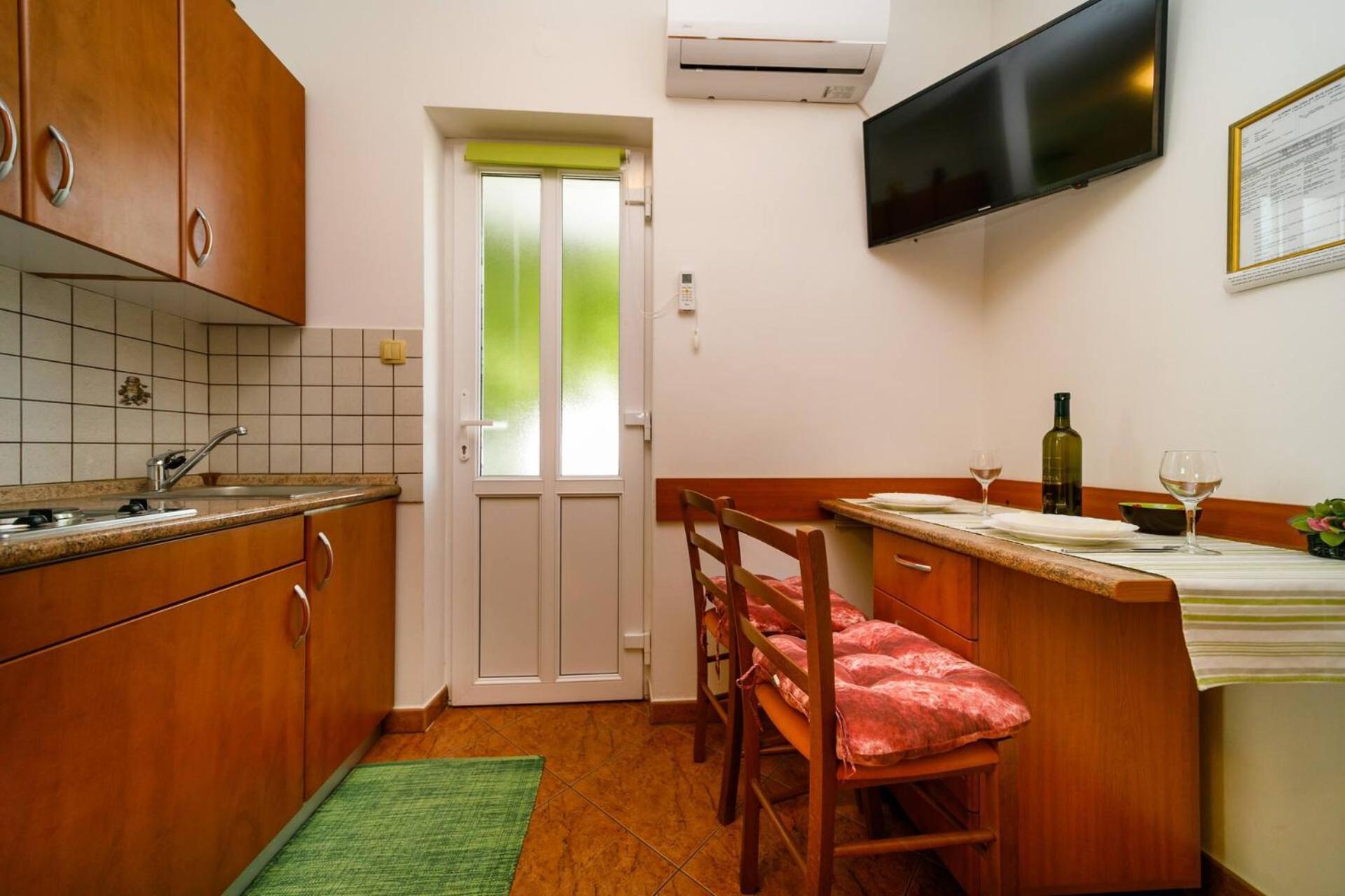 Apartments Paradiso Кърк Екстериор снимка