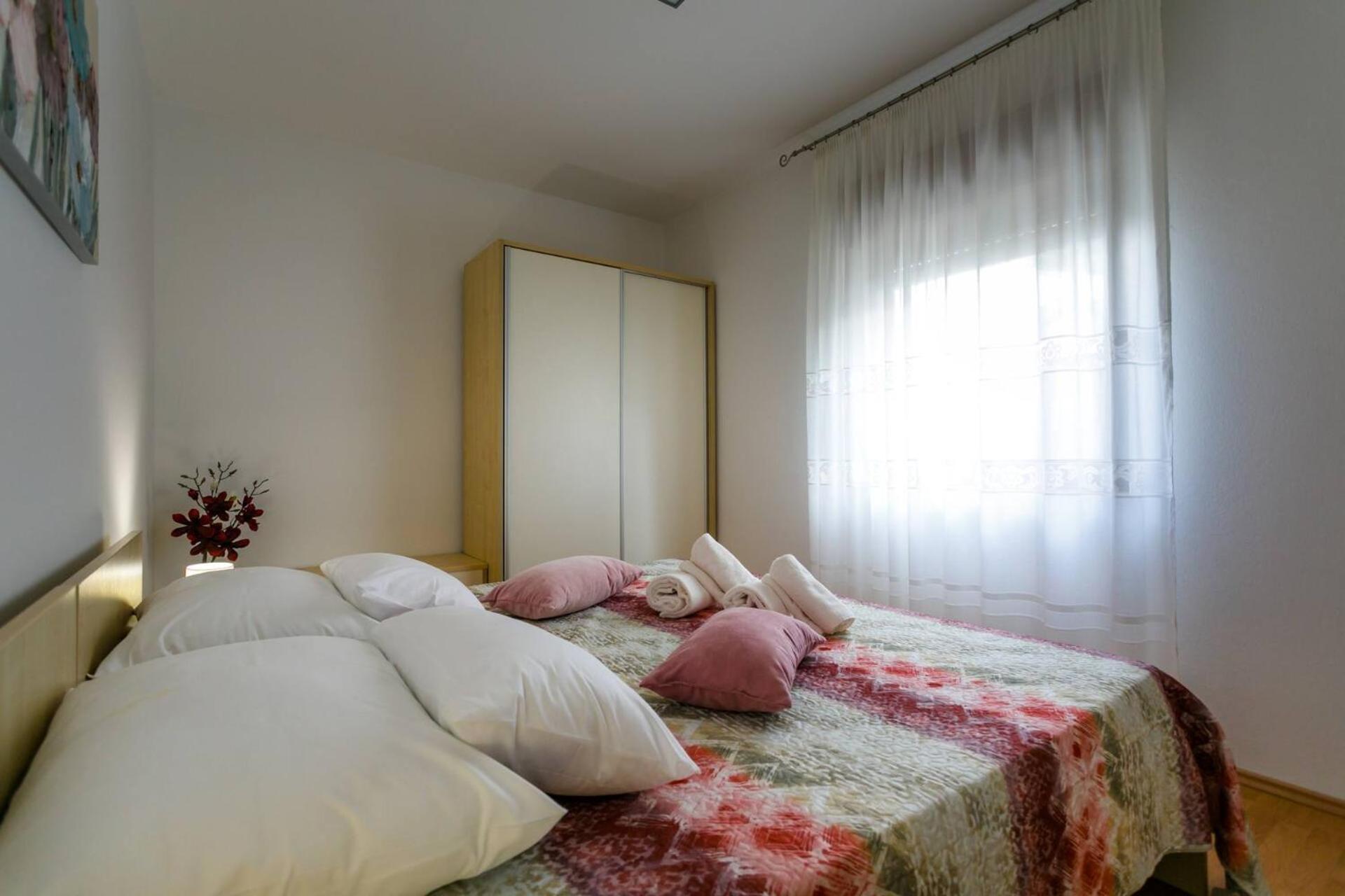 Apartments Paradiso Кърк Екстериор снимка