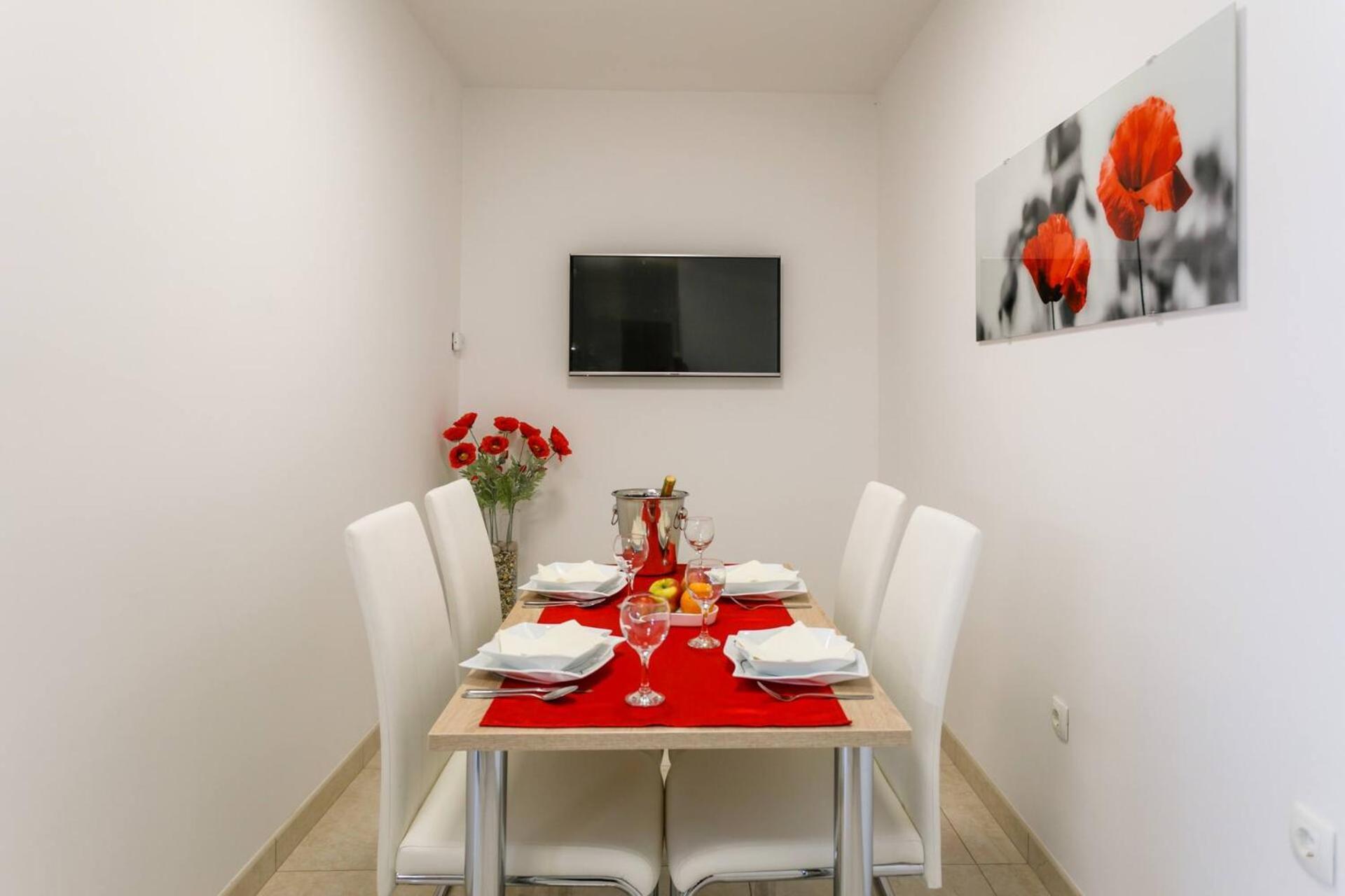 Apartments Paradiso Кърк Екстериор снимка