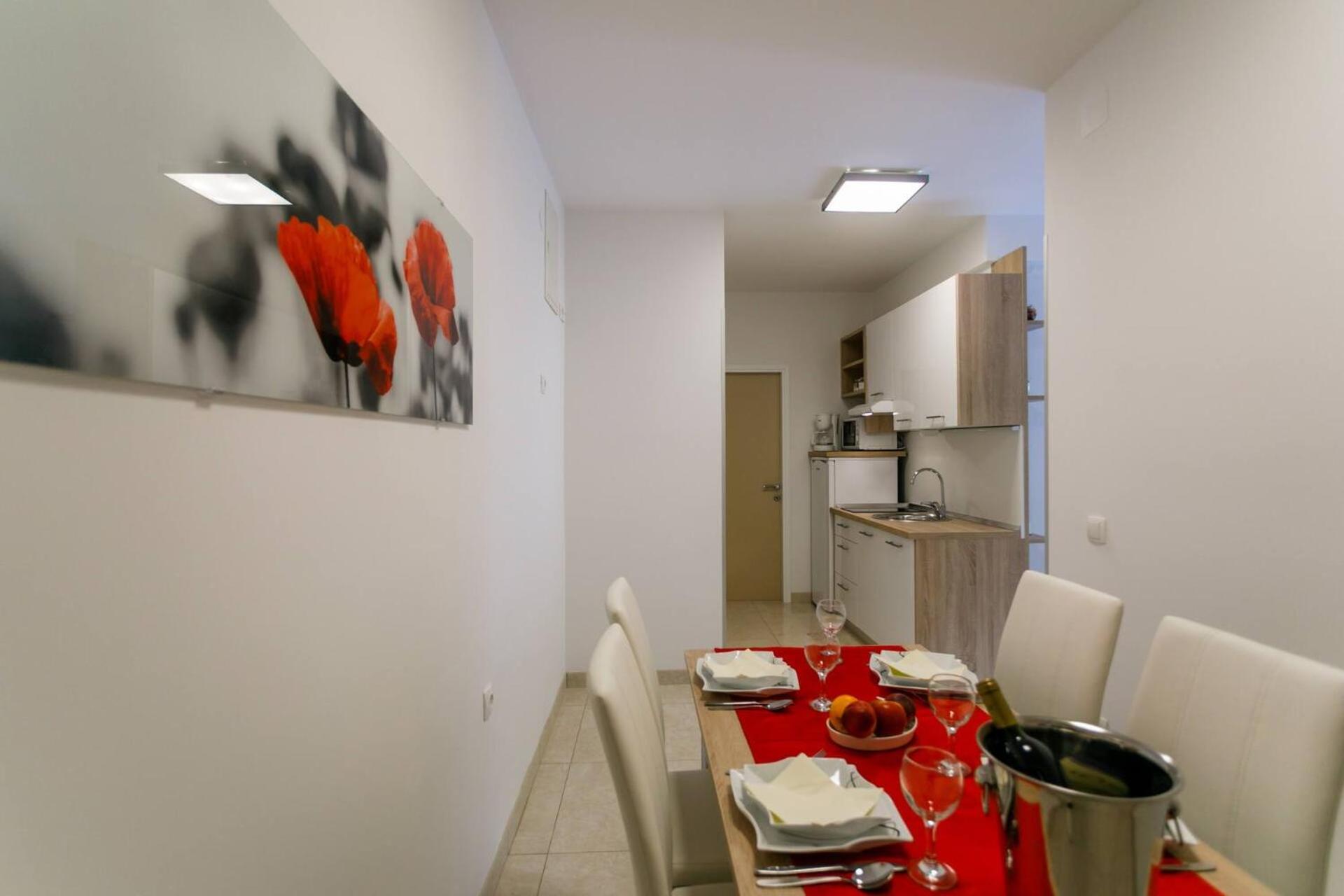 Apartments Paradiso Кърк Екстериор снимка
