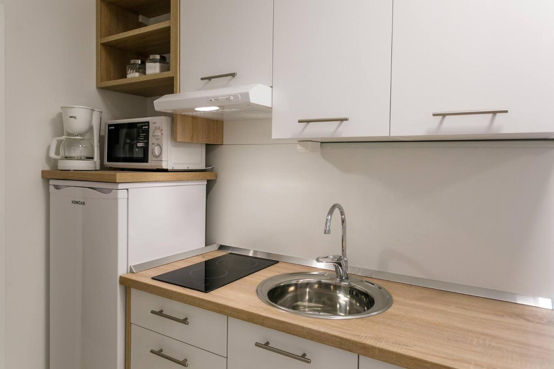 Apartments Paradiso Кърк Екстериор снимка