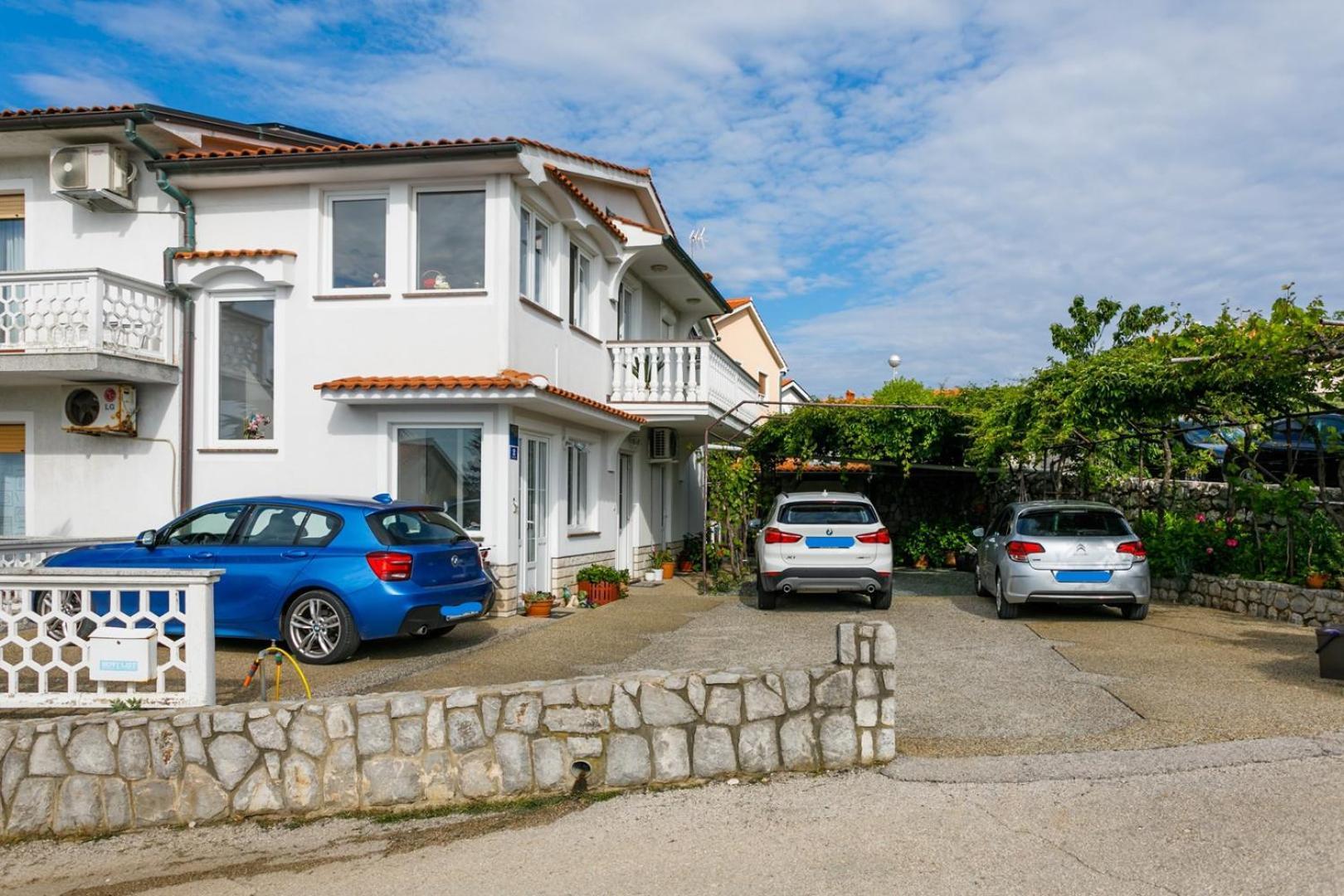 Apartments Paradiso Кърк Екстериор снимка